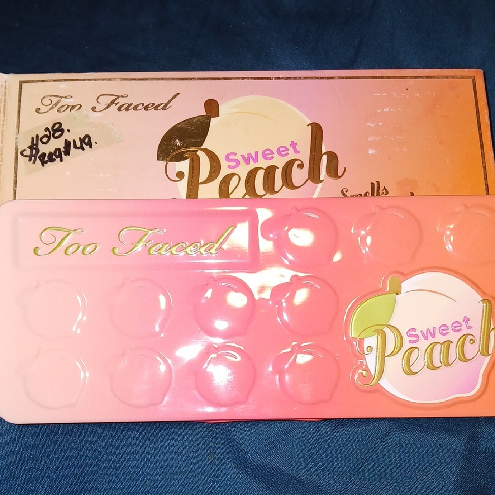 Too Faced Pink Eyeshadow Palette Vibrant Peachy Hues